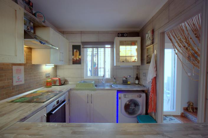 Image No.7-2 Bed Townhouse for sale