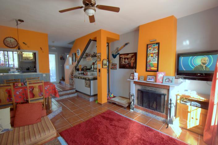 Image No.2-2 Bed Townhouse for sale