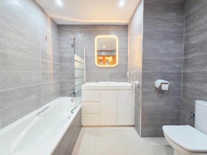 Image No.23-3 Bed Apartment for sale