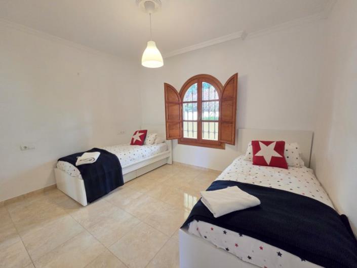 Image No.25-3 Bed Apartment for sale