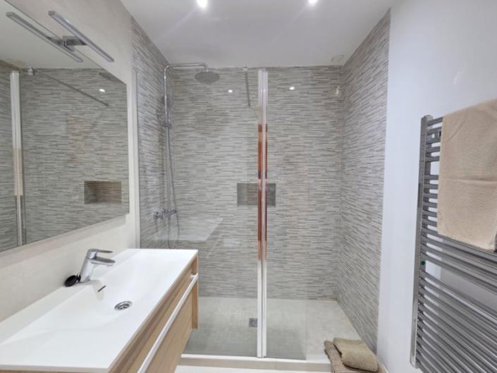 Image No.26-3 Bed Apartment for sale
