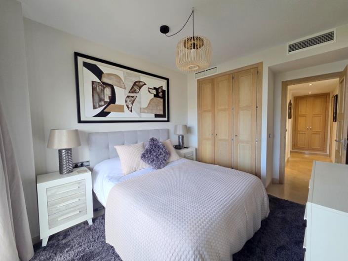 Image No.10-1 Bed Apartment for sale