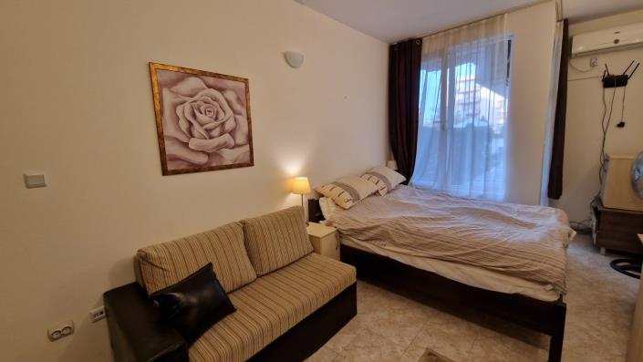 Image No.4-Studio for sale