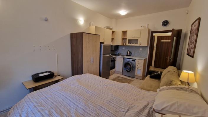 Image No.6-Studio for sale