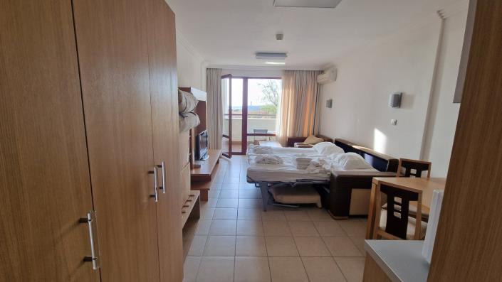 Image No.6-Studio for sale