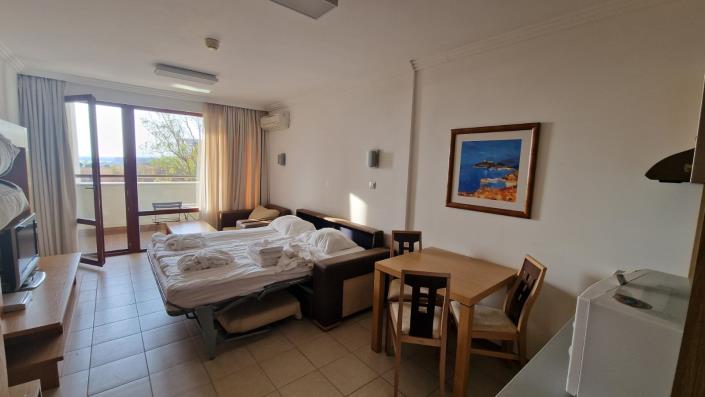 Image No.4-Studio for sale