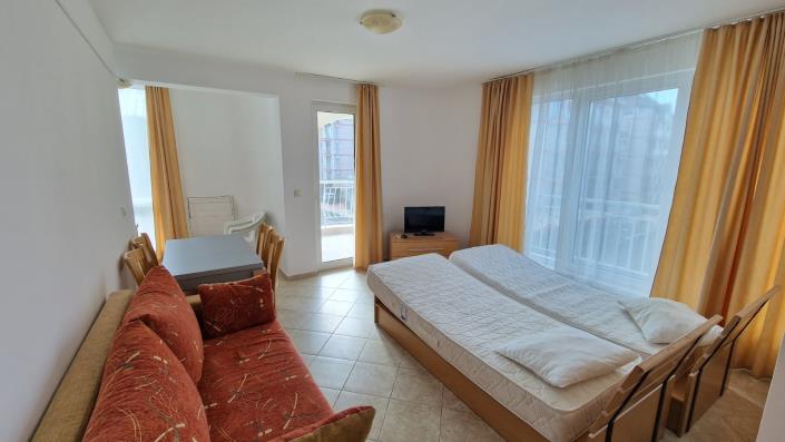 Image No.10-Studio for sale