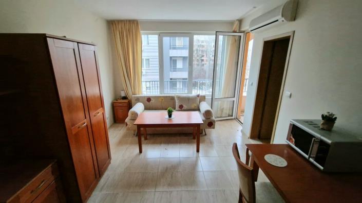 Image No.4-Studio for sale