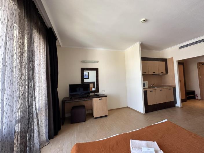 Image No.6-Apartment for sale