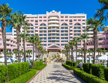 Front-of-majestic-hotel-sunny-beach-bulgaria