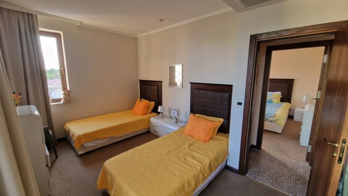 Image No.26-2 Bed Apartment for sale