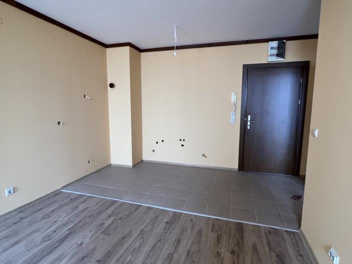 Image No.10-1 Bed Apartment for sale