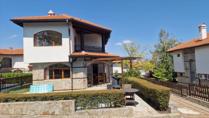 Image No.2-2 Bed House/Villa for sale