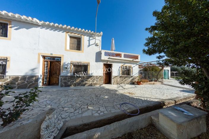 Image No.1-7 Bed Property for sale
