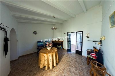 26cd7deb-0003698084