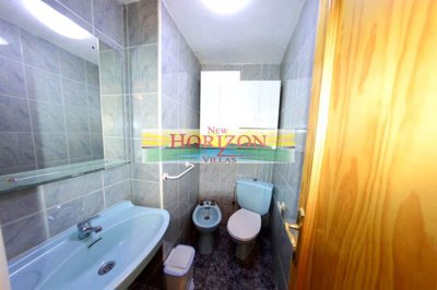 a03ba015-0004121393