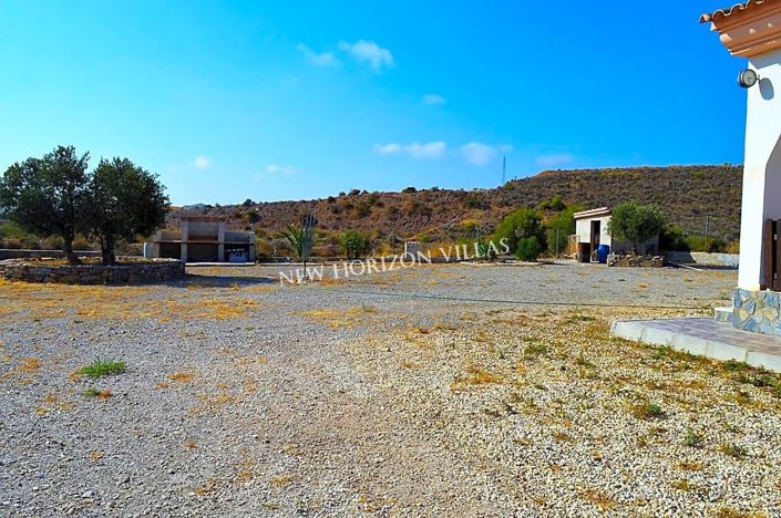 Image No.1-3 Bed Property for sale