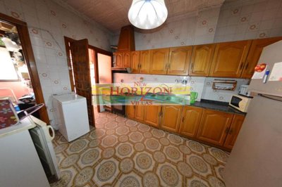 05a2cb06-0004134775