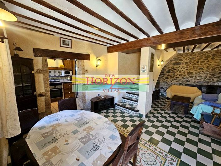 Image No.1-3 Bed Property for sale