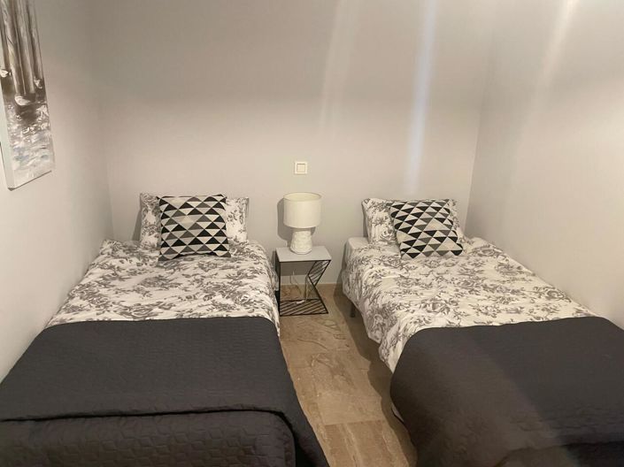 Image No.9-3 Bed Apartment for sale