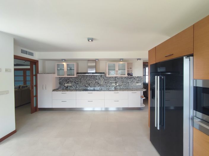 Image No.14-4 Bed Villa for sale