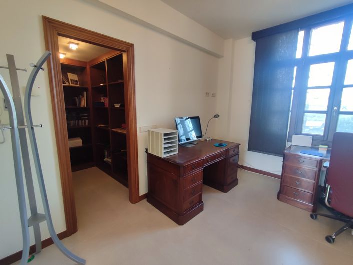 Image No.26-4 Bed Villa for sale