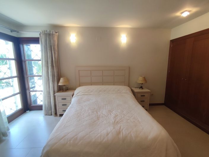 Image No.29-4 Bed Villa for sale