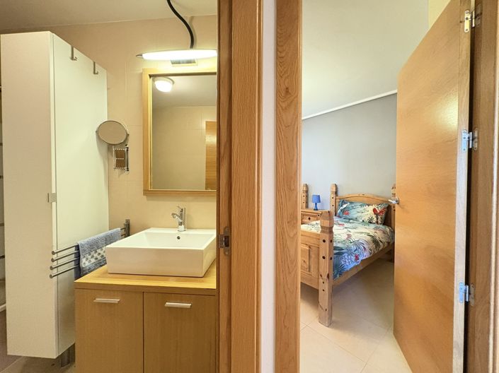 Image No.13-2 Bed Apartment for sale