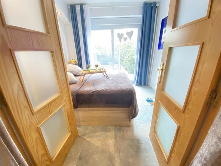 Image No.22-3 Bed Apartment for sale