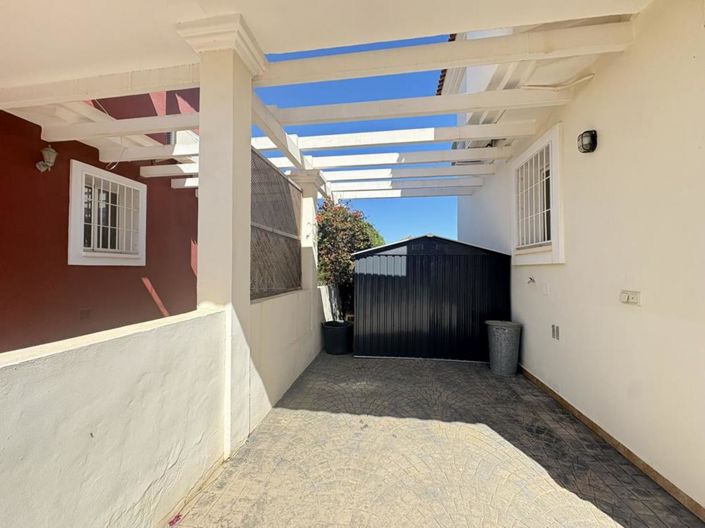 Image No.16-2 Bed Villa for sale