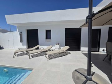 30202-villa-for-sale-in-roldan-21837227-large