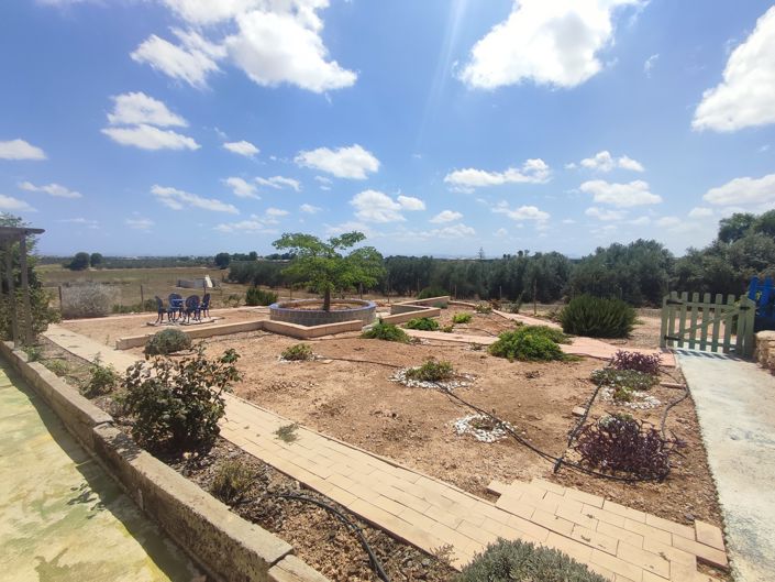 Image No.15-6 Bed Villa for sale