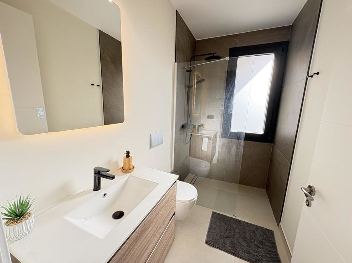 Image No.32-4 Bed Villa for sale