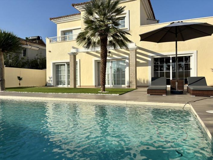 Image No.13-4 Bed Villa for sale