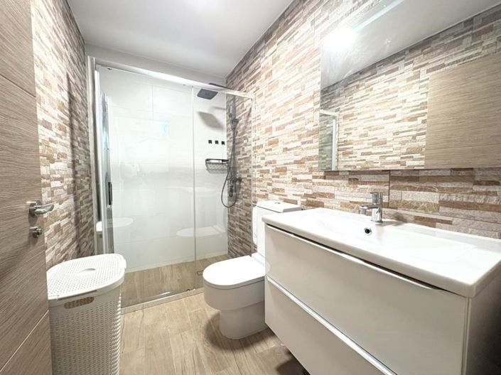 Image No.32-4 Bed Villa for sale