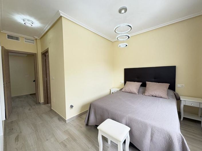 Image No.39-Villa de 4 chambres à vendre à Altaona Golf