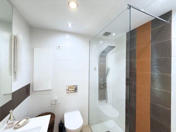 Image No.14-2 Bed Apartment for sale