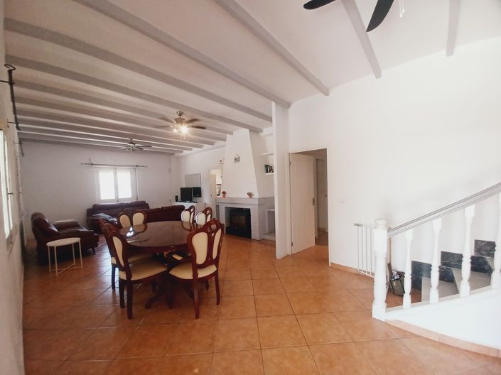 Image No.3-4 Bed Villa for sale