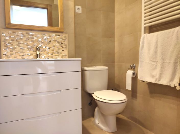 Image No.21-2 Bed Apartment for sale