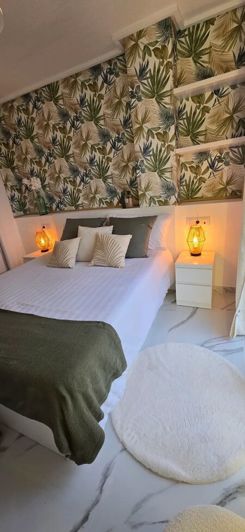 Image No.21-2 Bed Apartment for sale