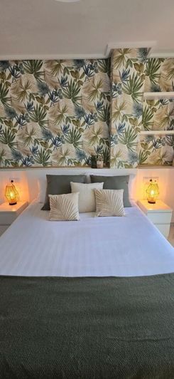 Image No.22-2 Bed Apartment for sale