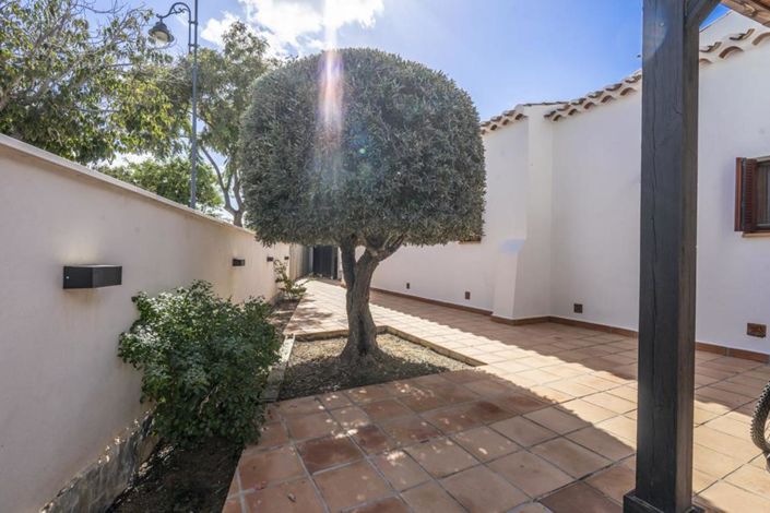 Image No.24-5 Bed Villa for sale