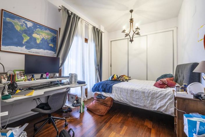 Image No.36-5 Bed Villa for sale