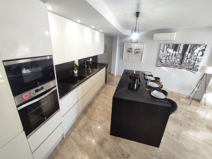 Image No.12-3 Bed Apartment for sale