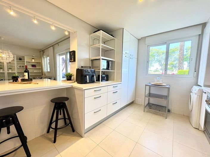 Image No.11-2 Bed Apartment for sale