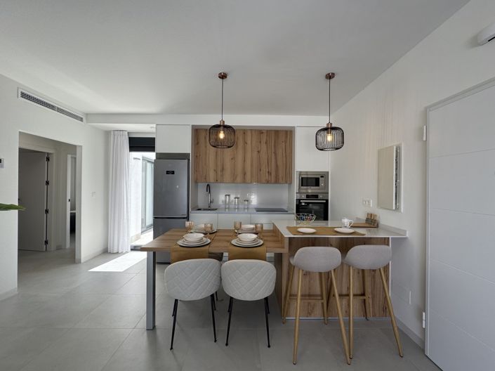 Image No.4-2 Bed Villa for sale