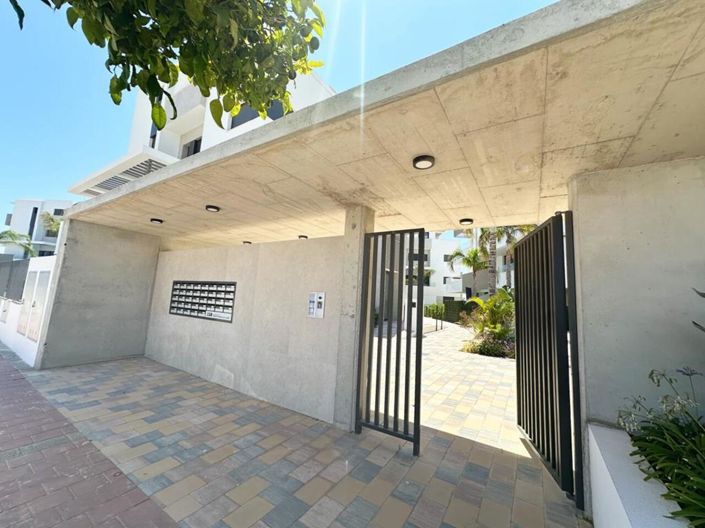 Image No.26-2 Bed Apartment for sale