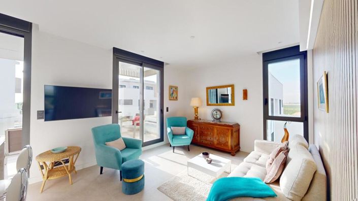 Image No.8-2 Bed Apartment for sale