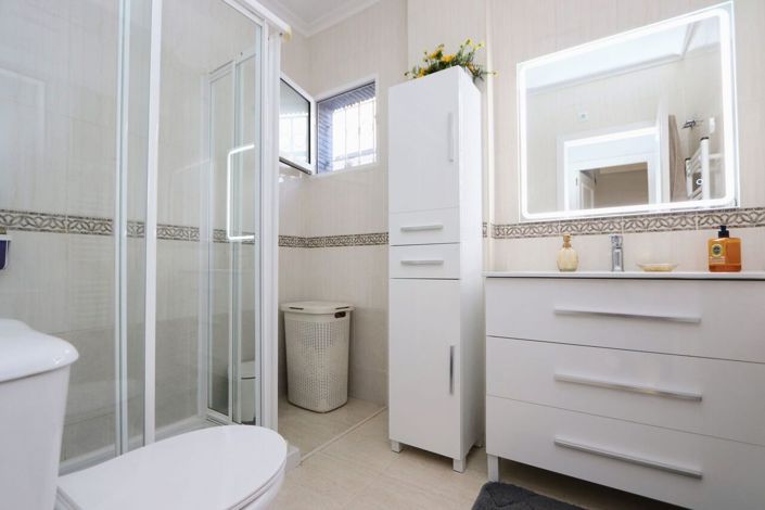 Image No.19-3 Bed Villa for sale