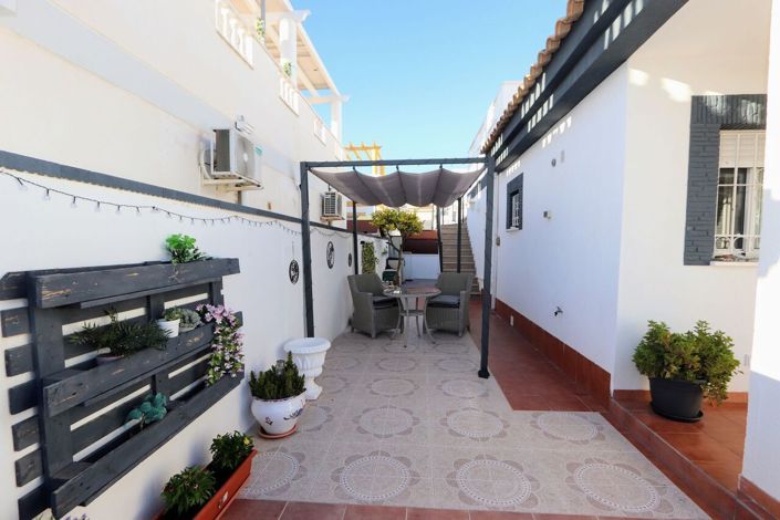 Image No.26-3 Bed Villa for sale